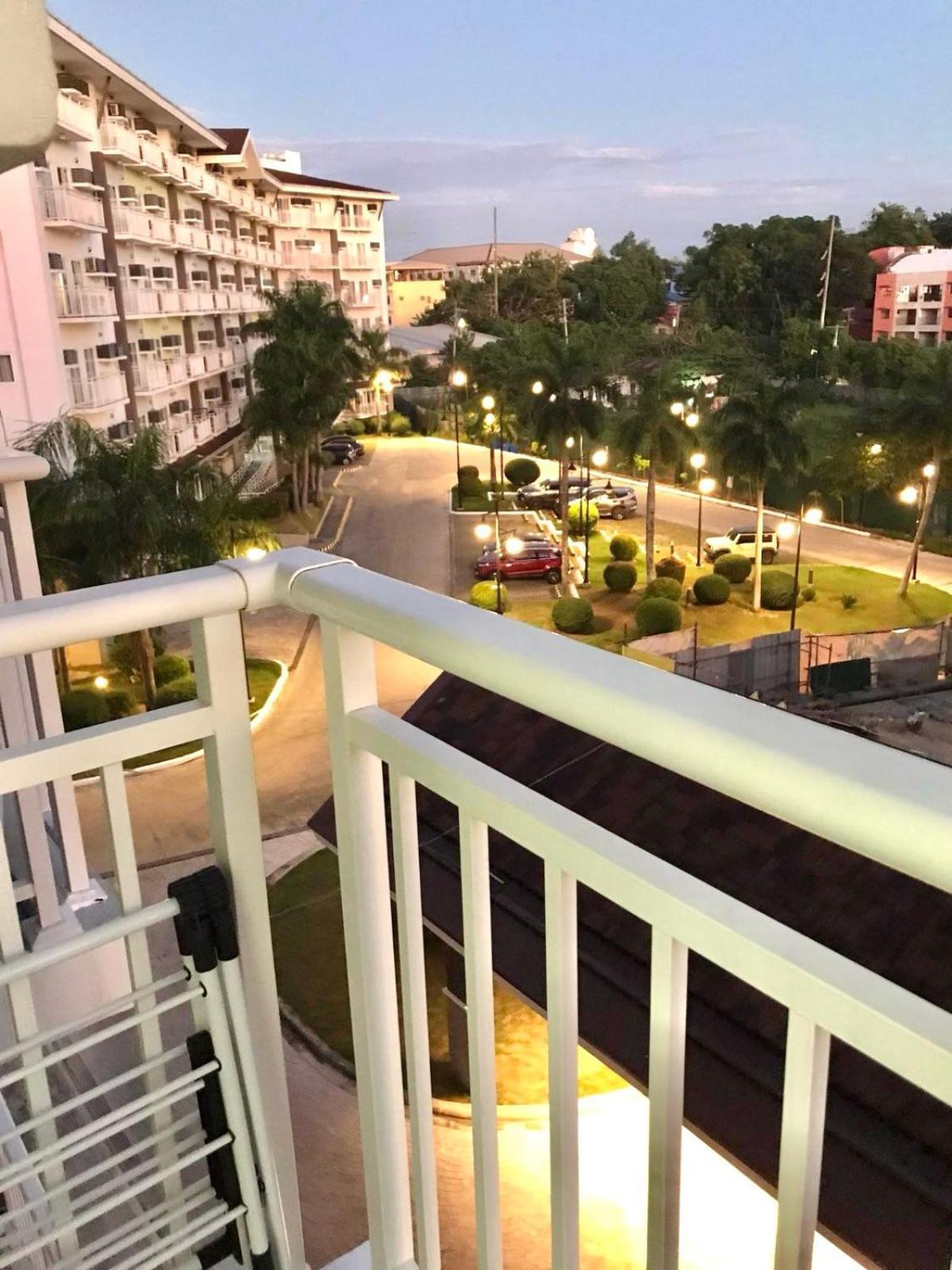 Vp - Amani Grand Resort Residences, 03 Minutes Away From Mactan Airport - Bldg B - Unit 522 Lapu-Lapu City Exteriör bild